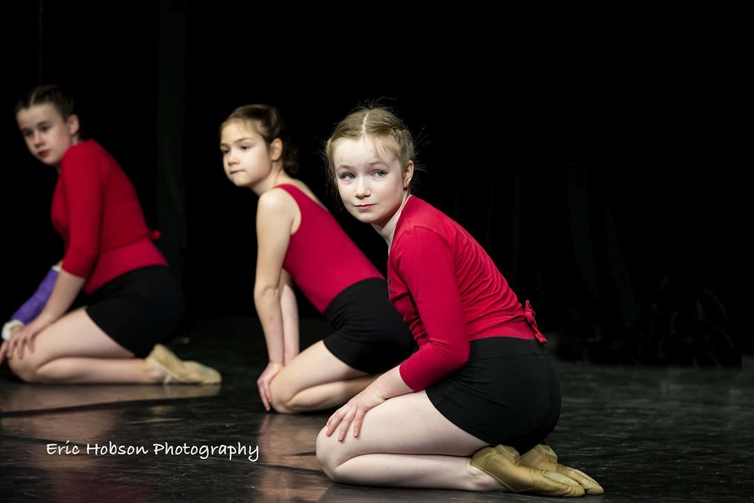 Cirencester Creative Dance Academy -  Ballet, Tap & modern jazz(Juniors) - image 5
