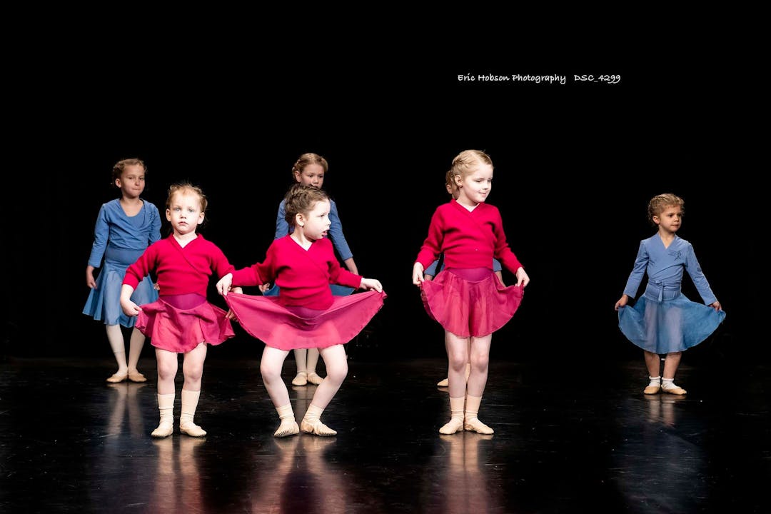 Cirencester Creative Dance Academy -  Ballet, Tap & modern jazz(Juniors) - image 2