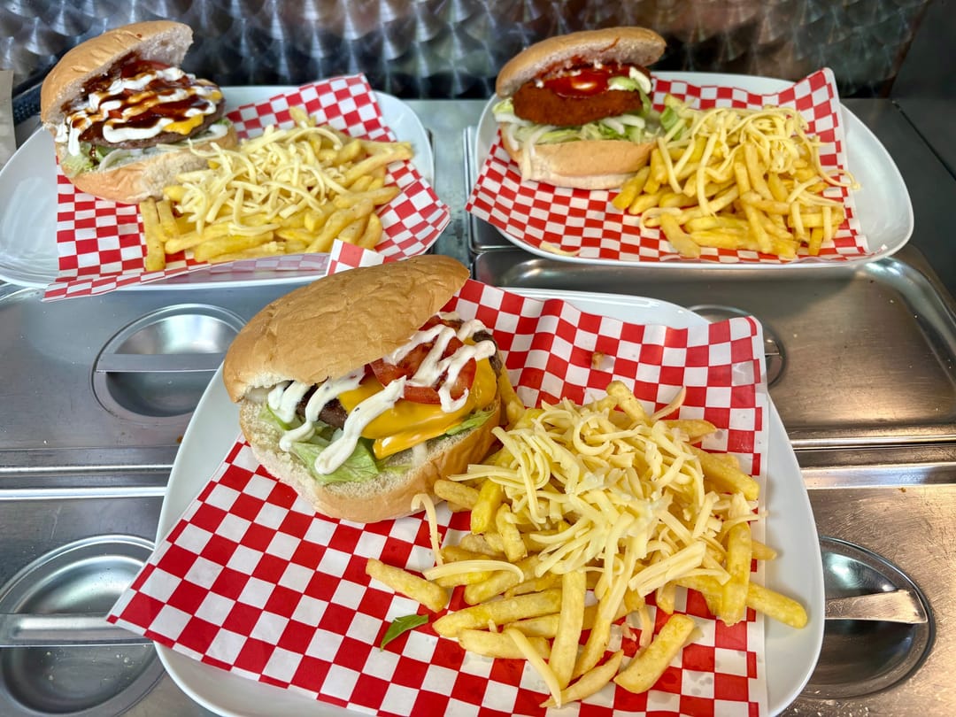 Breakfast, Brunch & Lunch spot - image 1