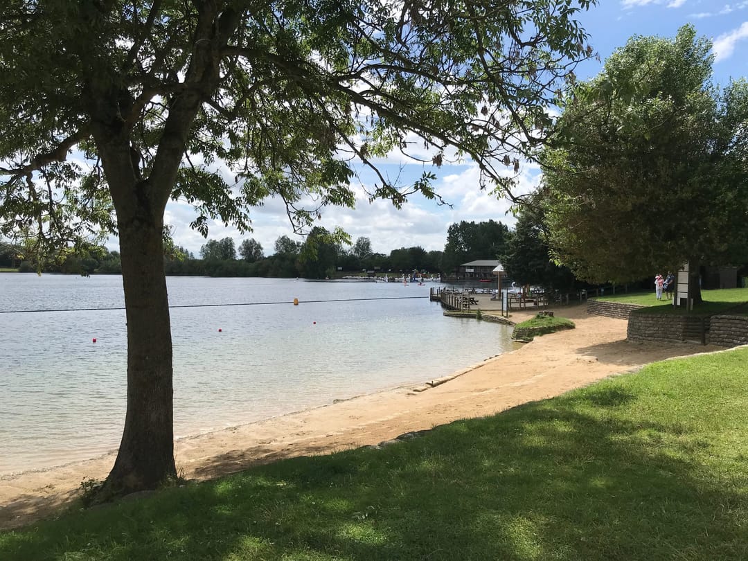 Cotswold Country Park and Beach - image 3