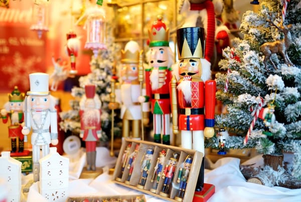 Cirencester Advent Market and Light Switch On